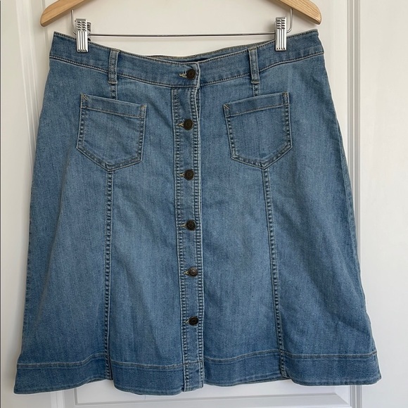 Chaps Women’s Denim Button-Front Skirt Lightwash 10 - Picture 1 of 6